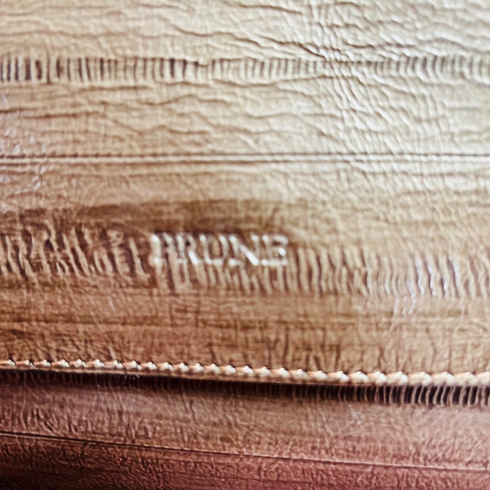 Genuine embossed Patent leather/suedes handcrafted handbag by PRUNE Argentina